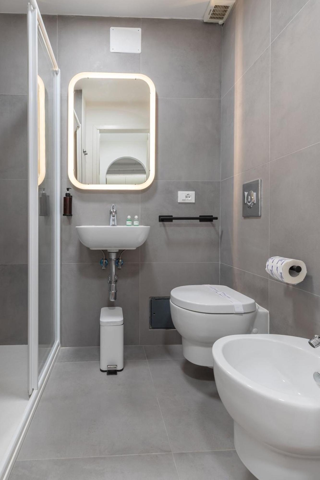 Station-duomo Free Wi-fi Apartamento
